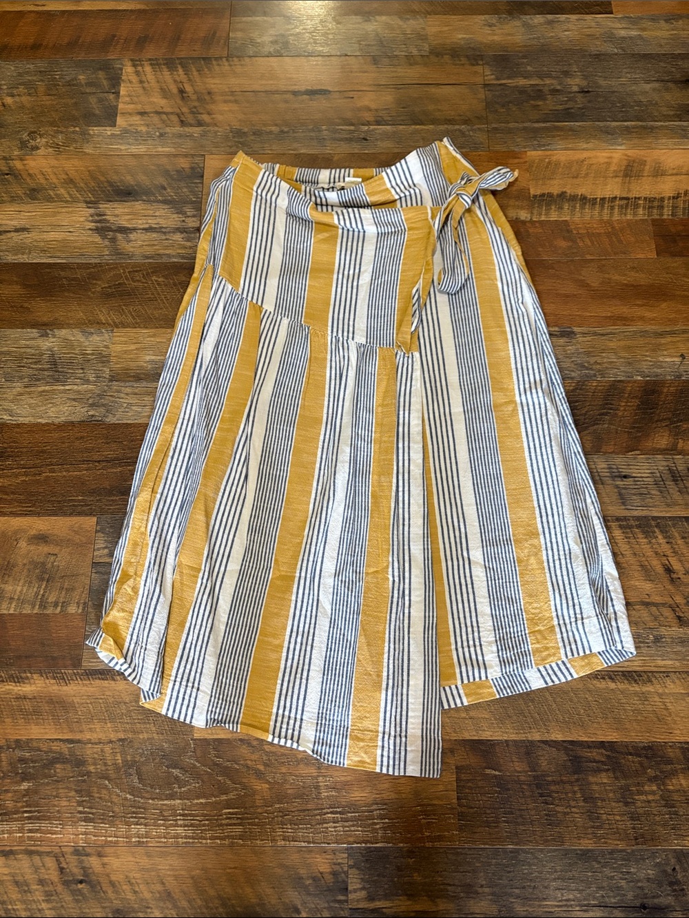 Anthropologie Maeve Laura wrap midi‎ skirt